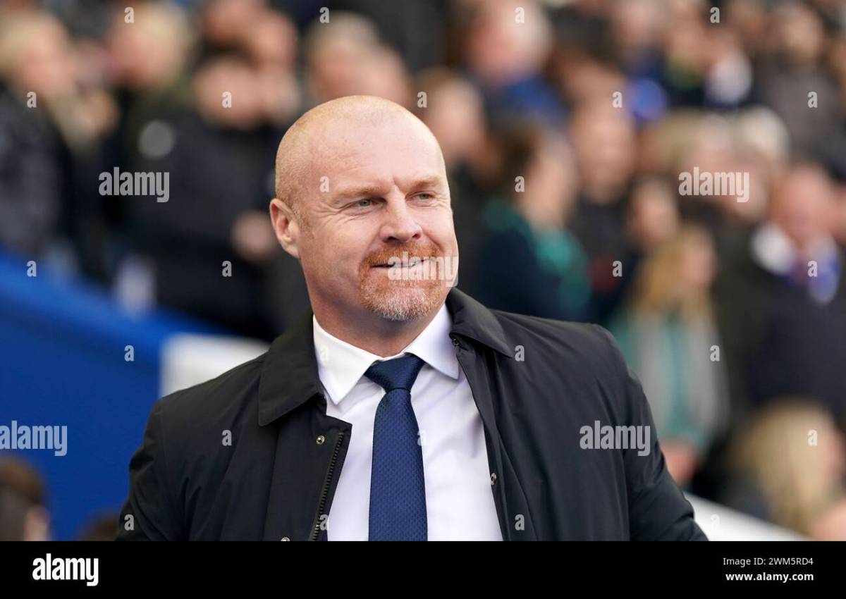 Sean Dyche: Everton manager sacked before FA Cup game with